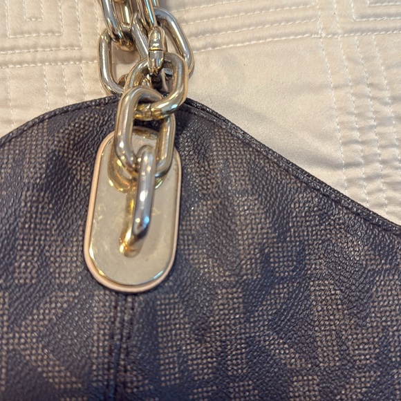 Michael Kors Fulton Purse, Large Bag - Picture 7 of 11